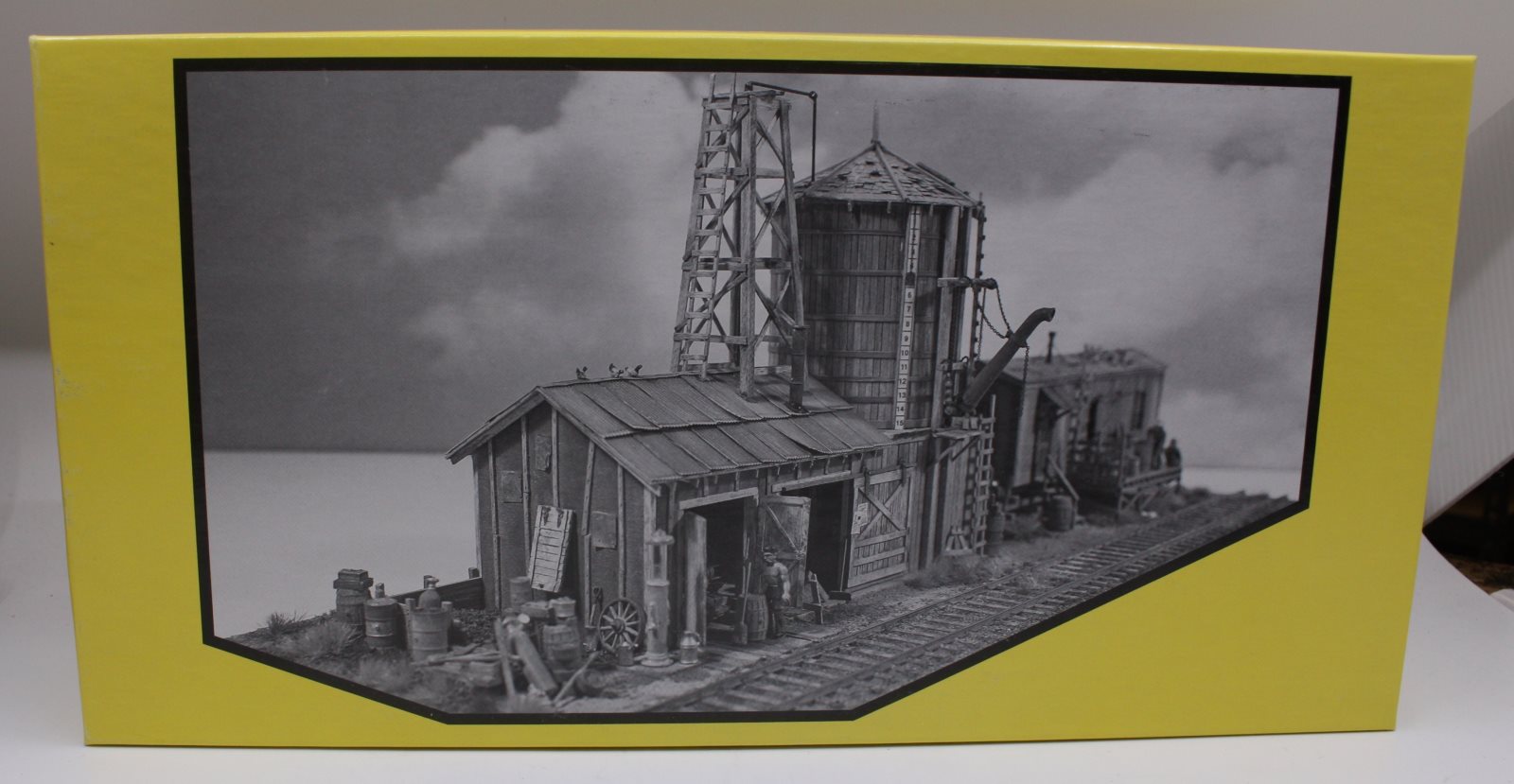 Fine Scale Miniatures 16 HO Scale Jamestown Water Stop Laser-Cut Building Kit