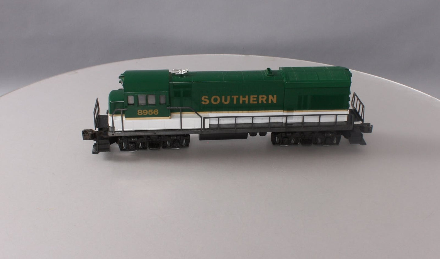 Lionel 6-8956 O Gauge Southern U36B Non-Powered Dummy Locomotive #8956 EX/Box