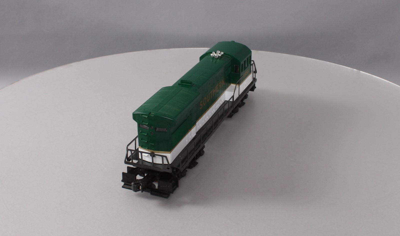 Lionel 6-8956 O Gauge Southern U36B Non-Powered Dummy Locomotive #8956 LN/Box