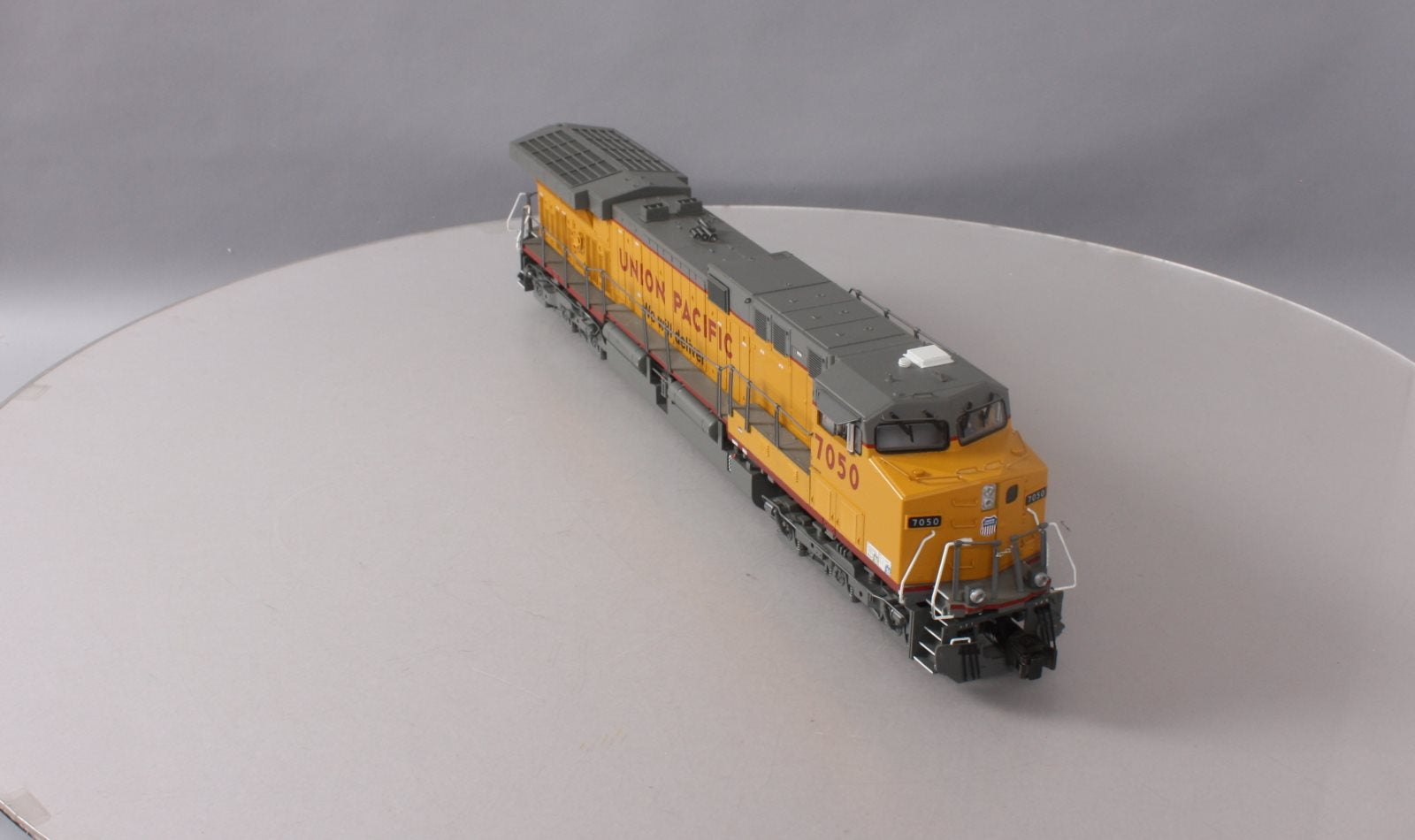 Lionel 6-28327 Union Pacific GE AC6000 Diesel Locomotive #7050
