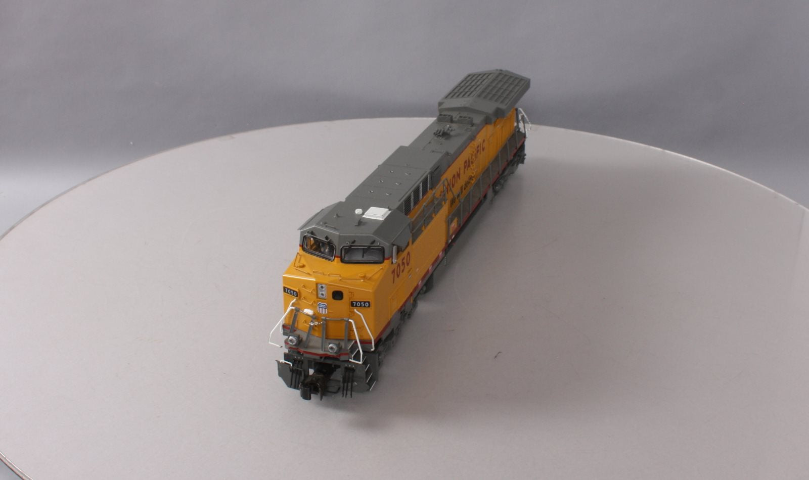 Lionel 6-28327 Union Pacific GE AC6000 Diesel Locomotive #7050