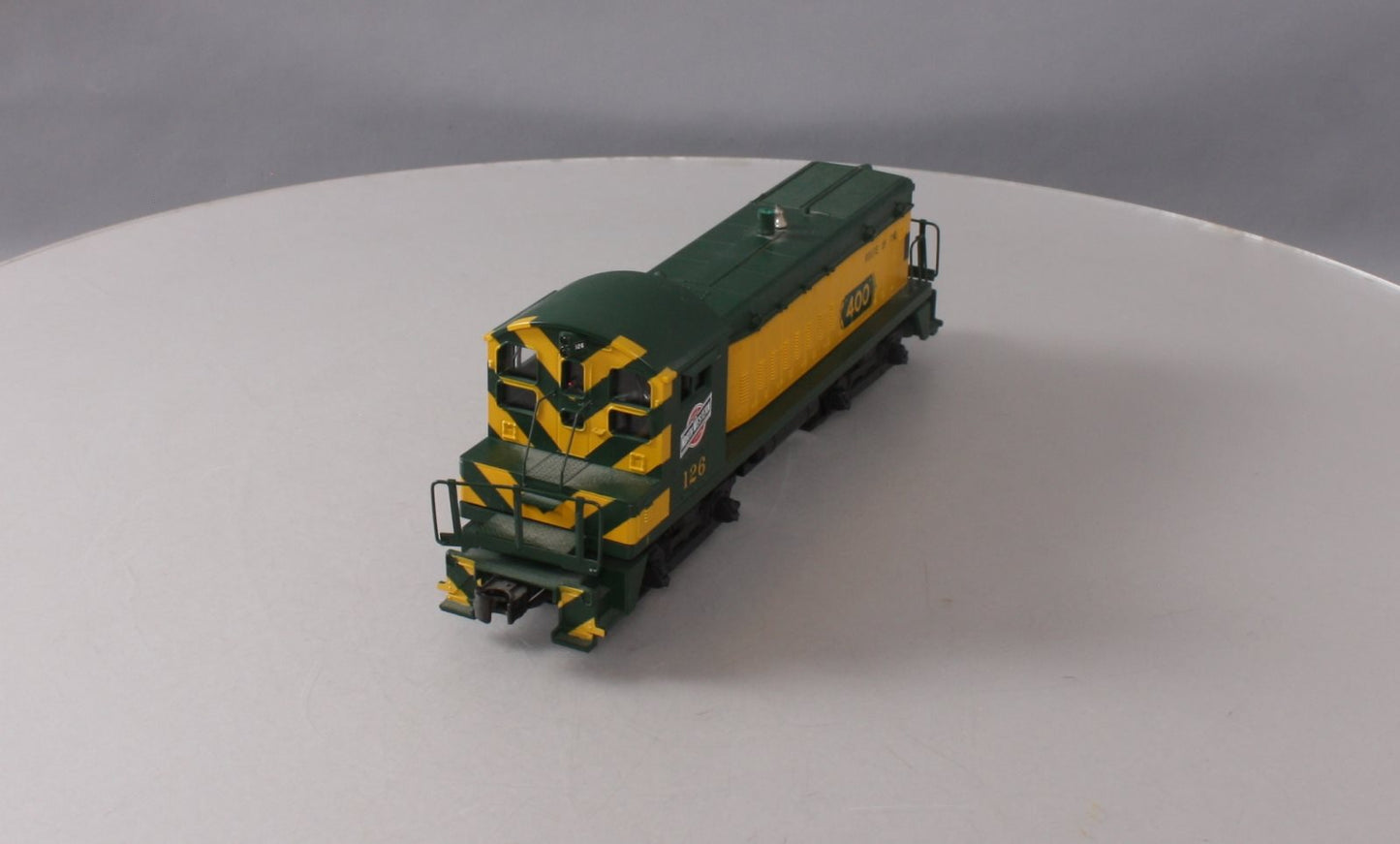 MTH 30-2165-1 Chicago & NorthWestern SW-8 Diesel Switcher w/PS1 #126 LN/Box