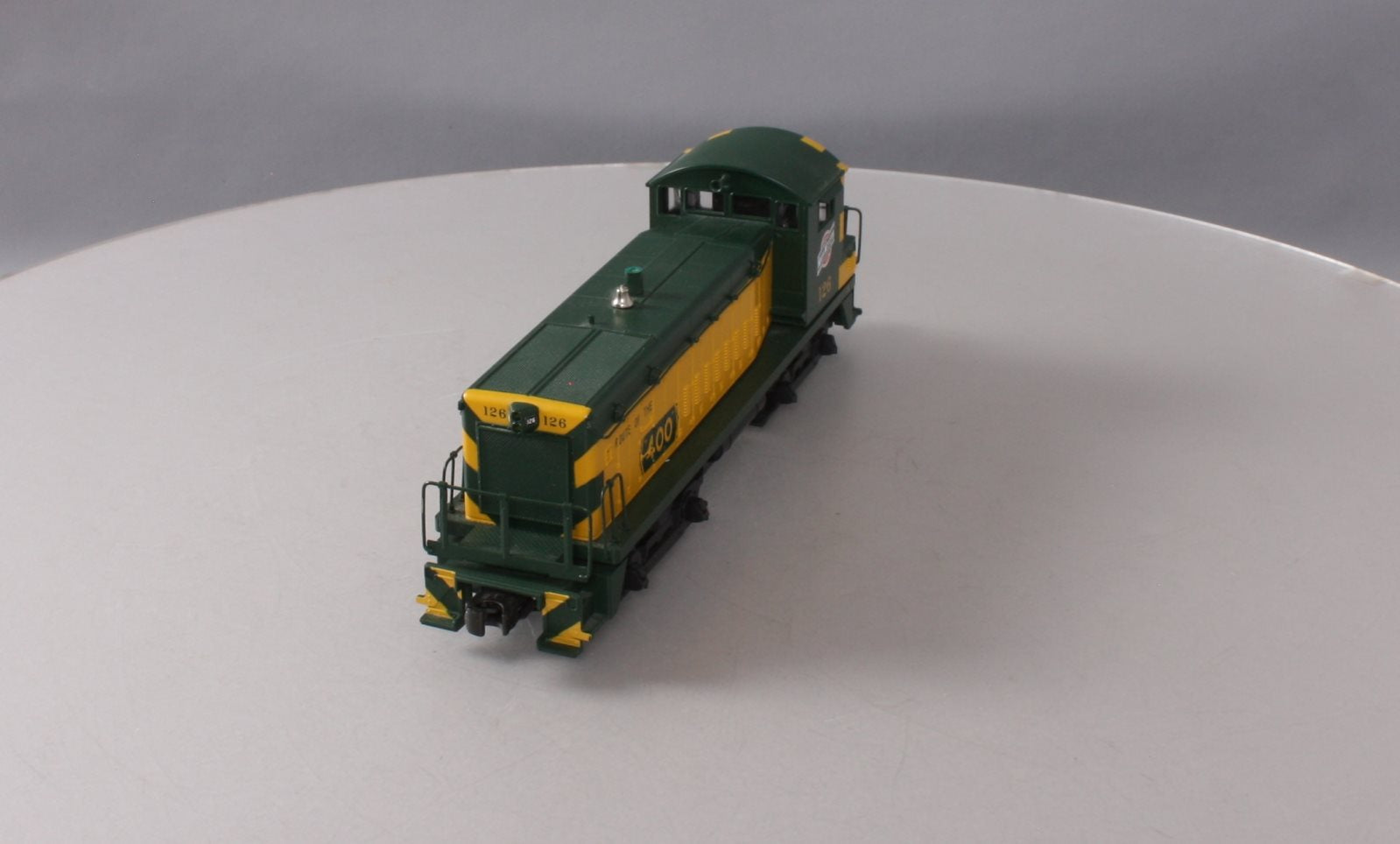 MTH 30-2165-1 Chicago & NorthWestern SW-8 Diesel Switcher w/PS1 #126 LN/Box