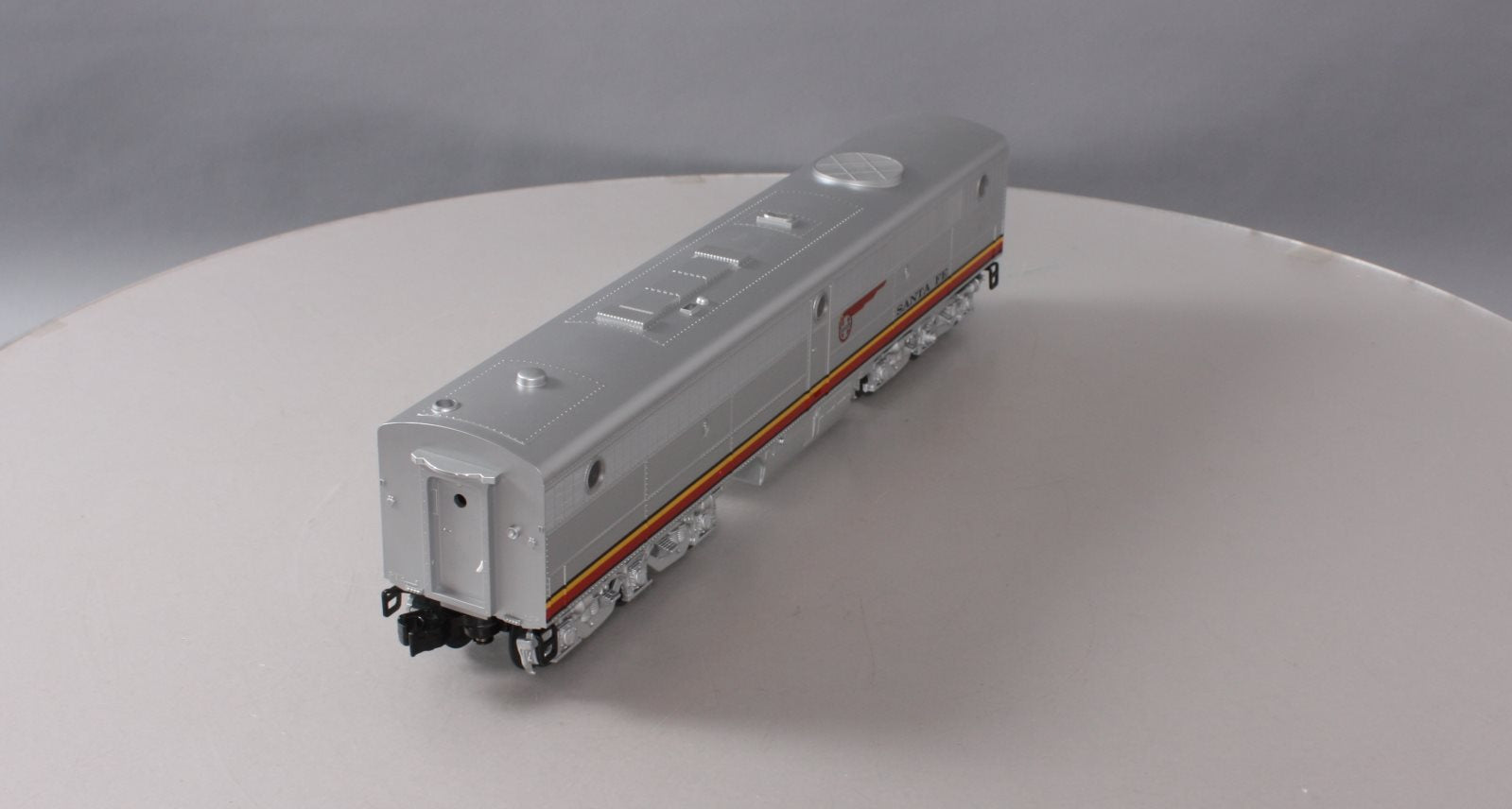 Williams 22701 O Gauge Santa Fe PB-1 Diesel Locomotive B-Unit Dummy