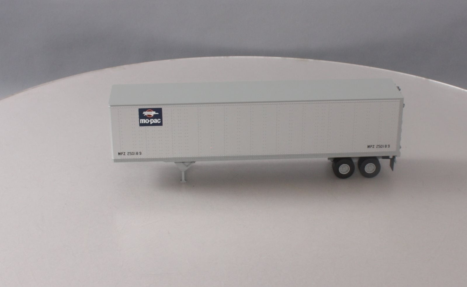 Atlas 3005308-4 O Gauge Missouri Pacific 45' Trailer #250189
