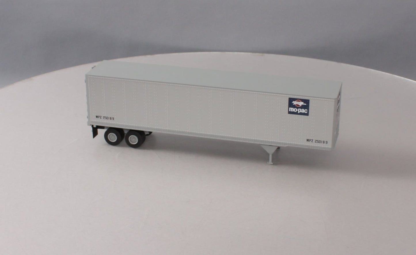 Atlas 3005308-4 O Gauge Missouri Pacific 45' Trailer #250189