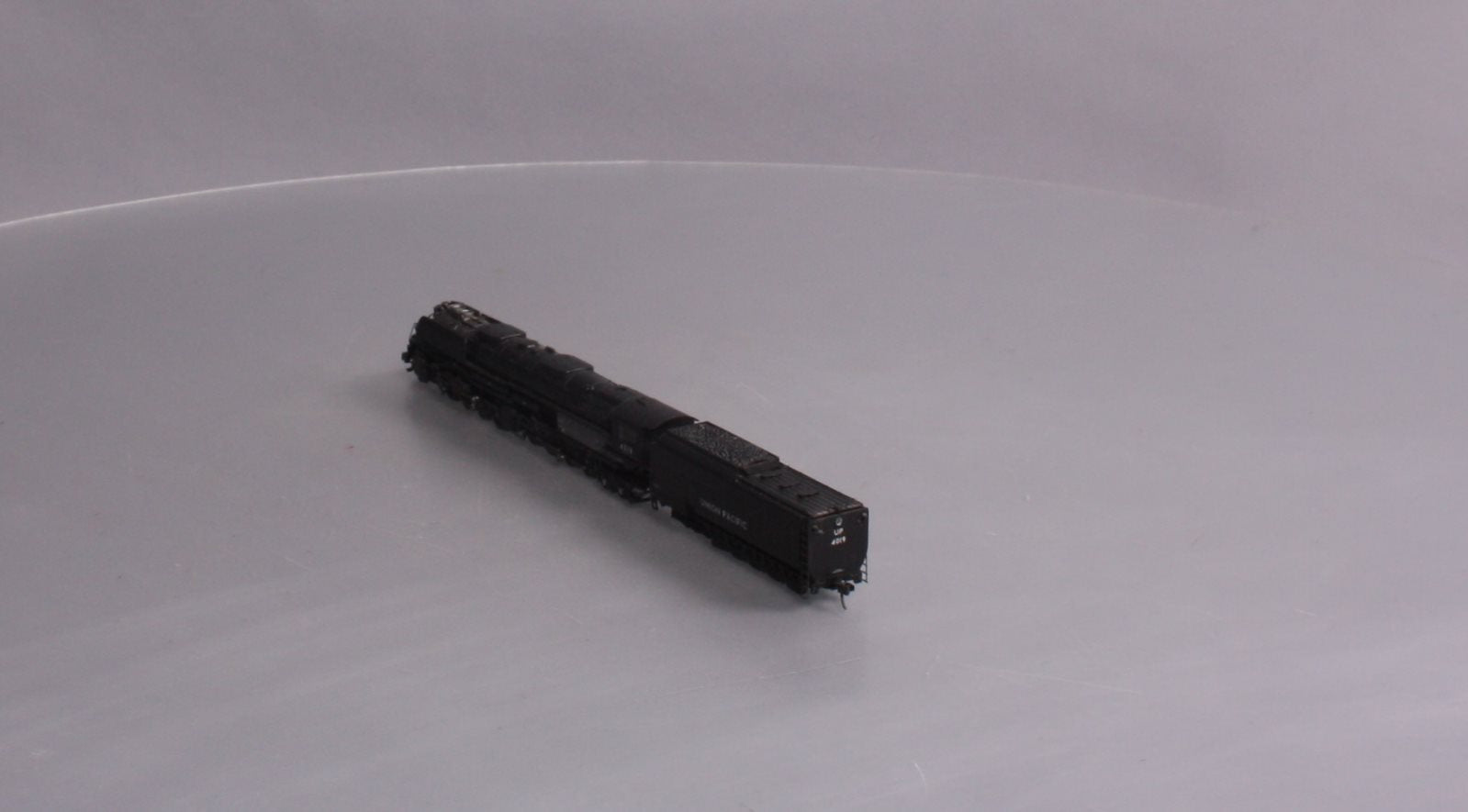 Athearn 22903 N UP 4-8-8-4 Big Boy Steam Locomotive w/Coal Tender #4019 -DCC