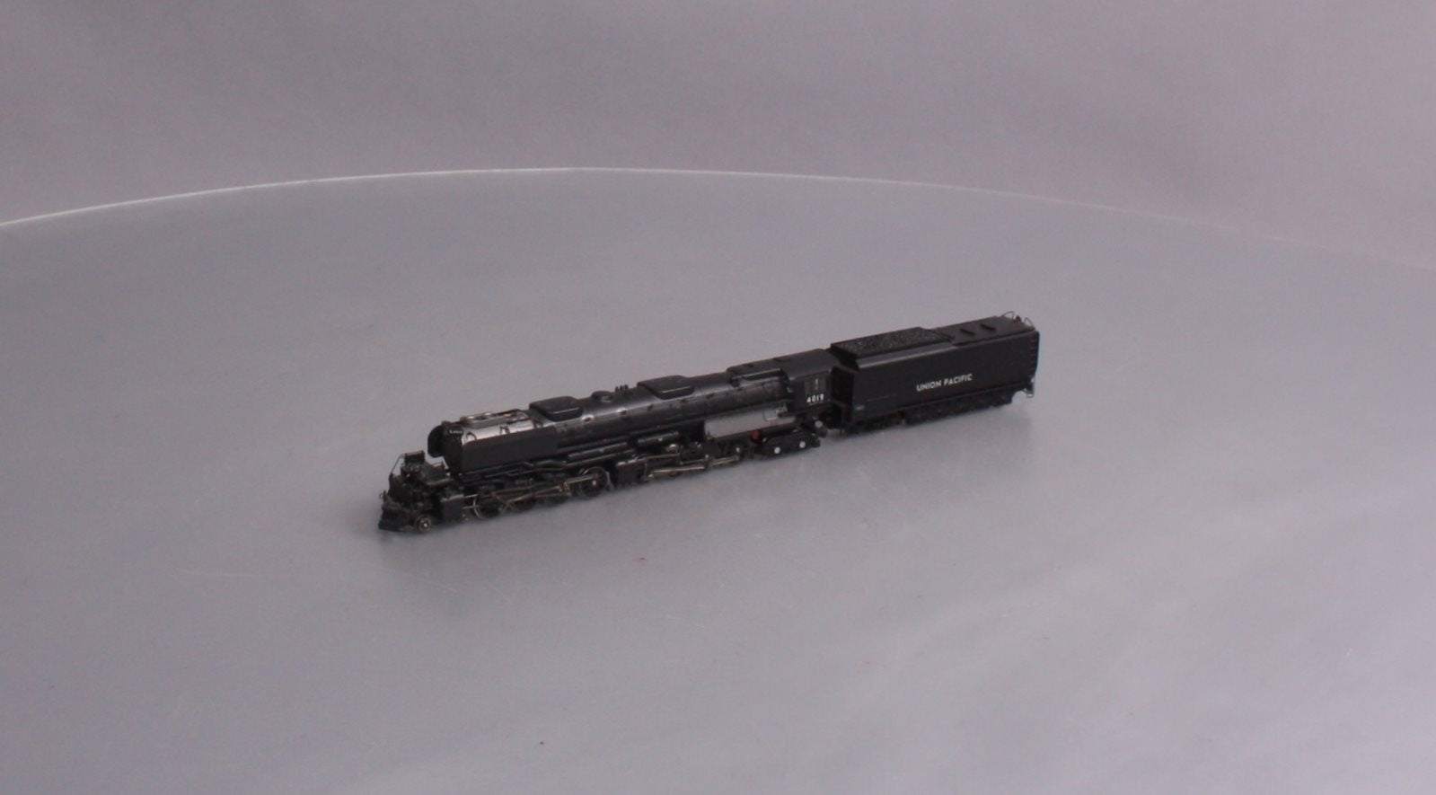 Athearn 22903 N UP 4-8-8-4 Big Boy Steam Locomotive w/Coal Tender #4019 -DCC