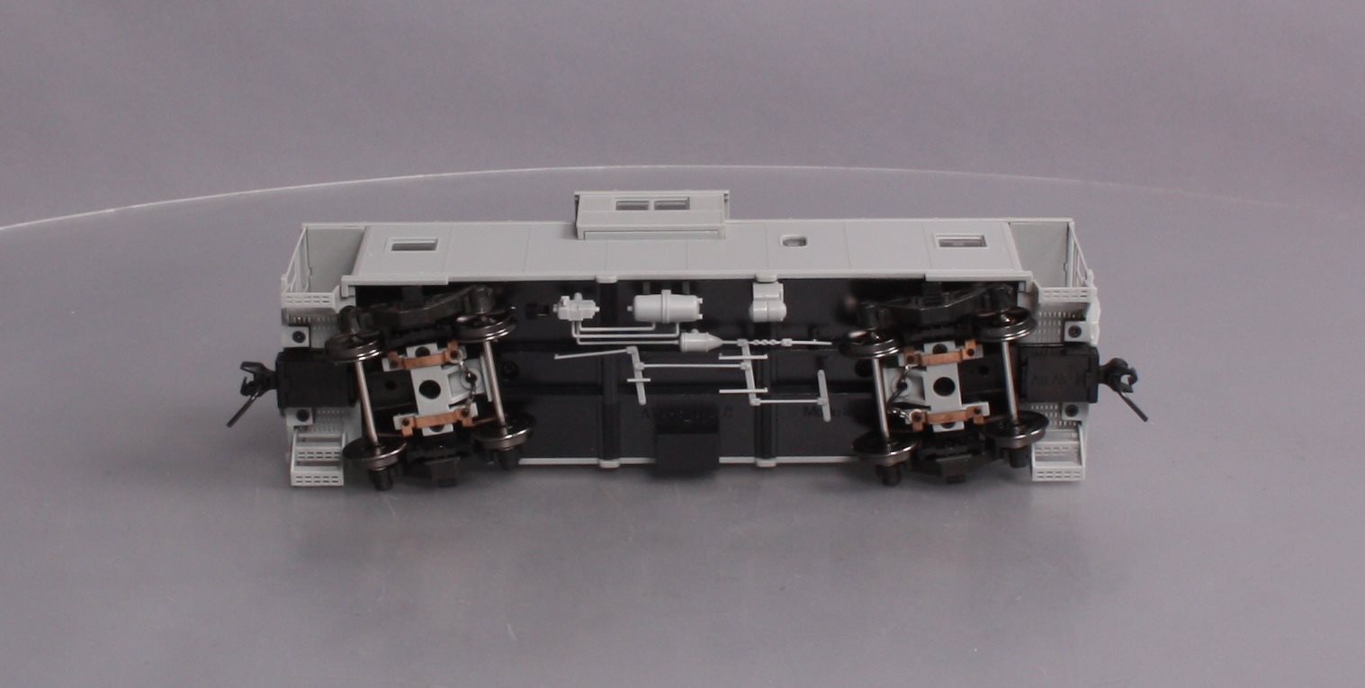 Atlas 7600 2 Rail Undecorated Extended Vision Caboose