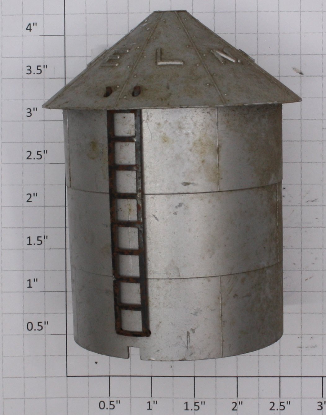 Lionel 193-29 O Tank Top and Body Water Tower with Ladder