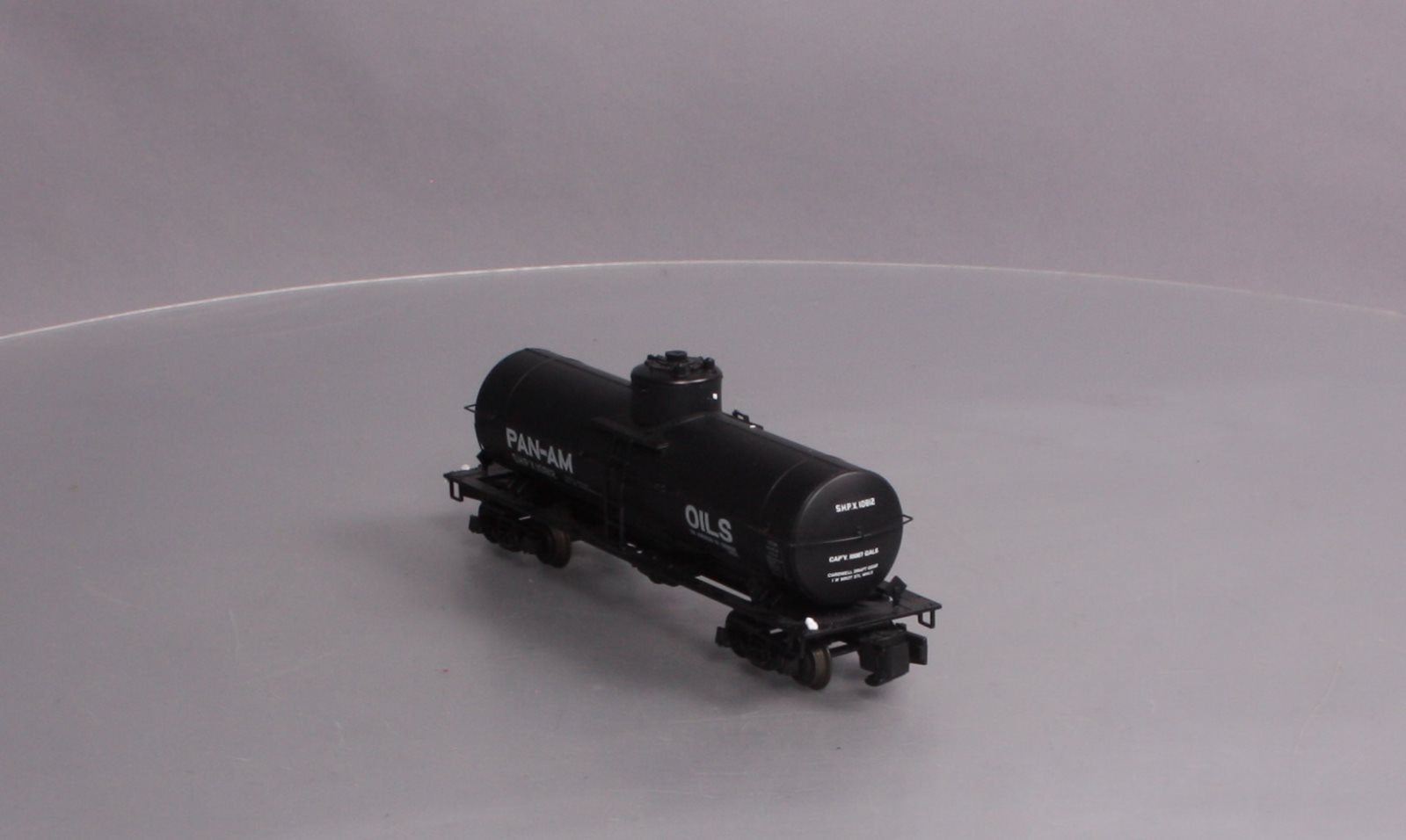 Des Plaines Hobbies DPS14092 S Scale Pan Am Oils Tank Car #10812 (Hi-Rail) LN/Box