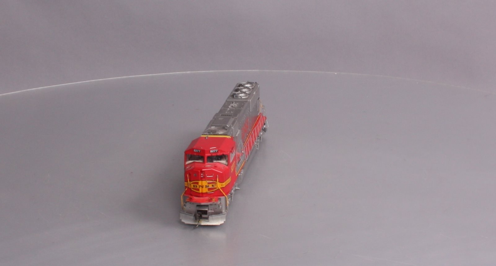 Athearn G6146 HO Scale BNSF EMD SD75I Diesel Locomotive #8277