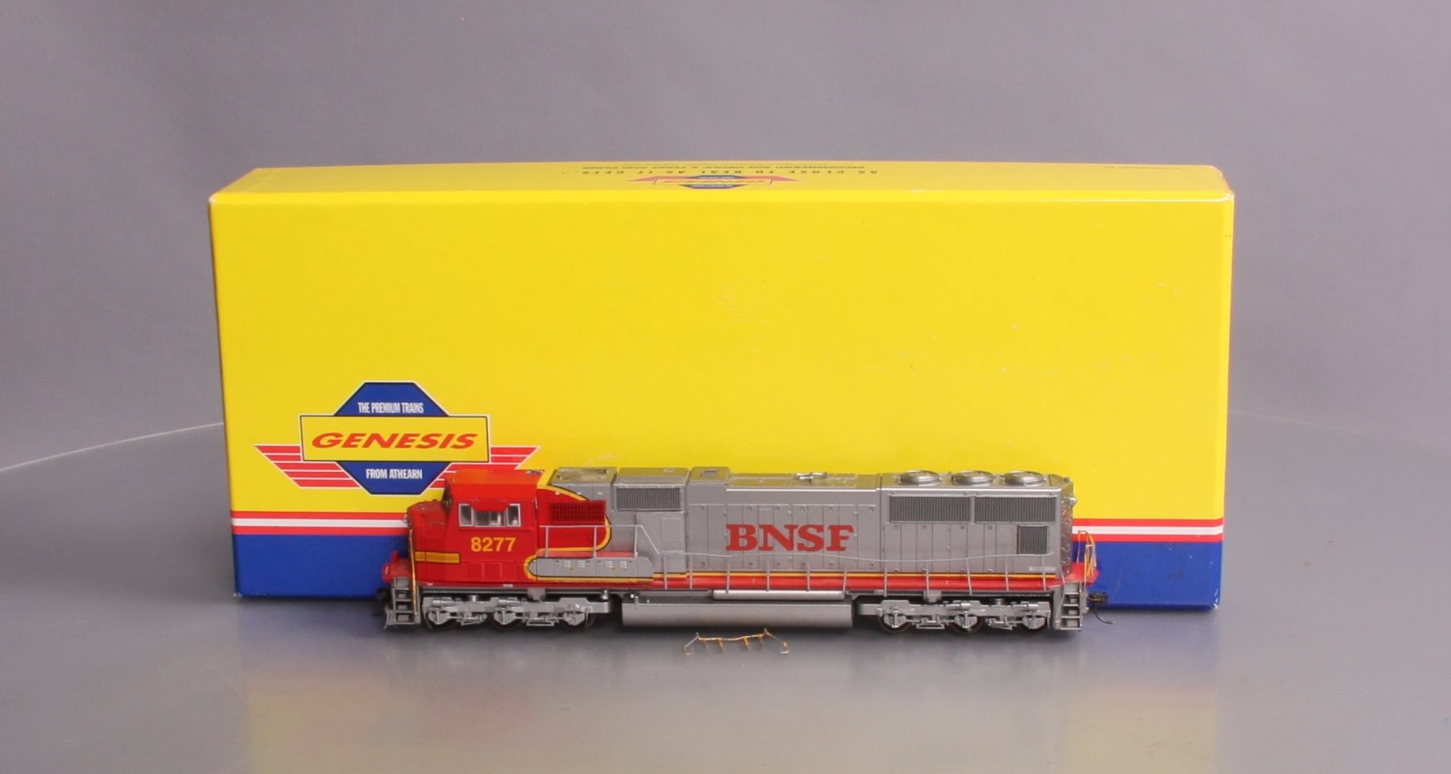Athearn G6146 HO Scale BNSF EMD SD75I Diesel Locomotive #8277