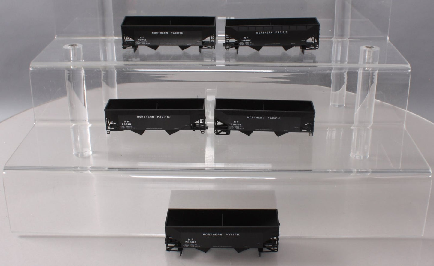 Athearn 5587 HO Northern Pacific AAR 50 Ton Hopper (Pack of 5)