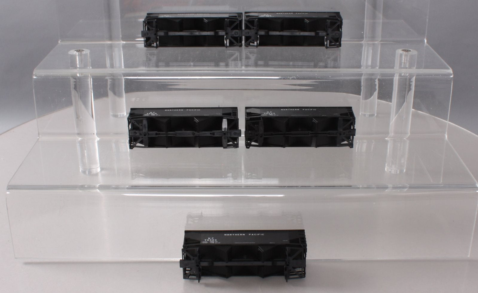Athearn 5587 HO Northern Pacific AAR 50 Ton Hopper (Pack of 5)