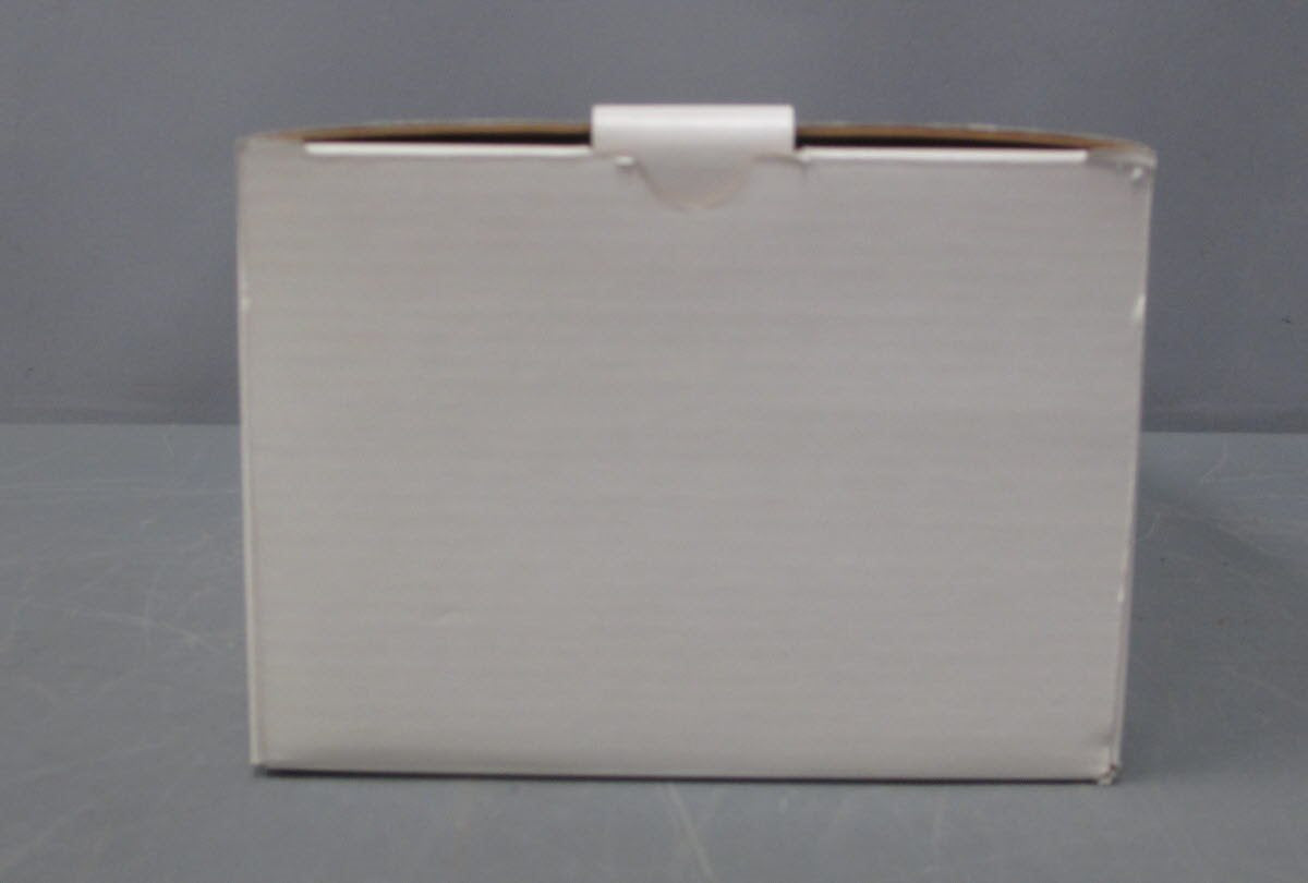 Danbury Mint 1:24 Scale 1966 Convertible White/Gray Interior Ford Mustang