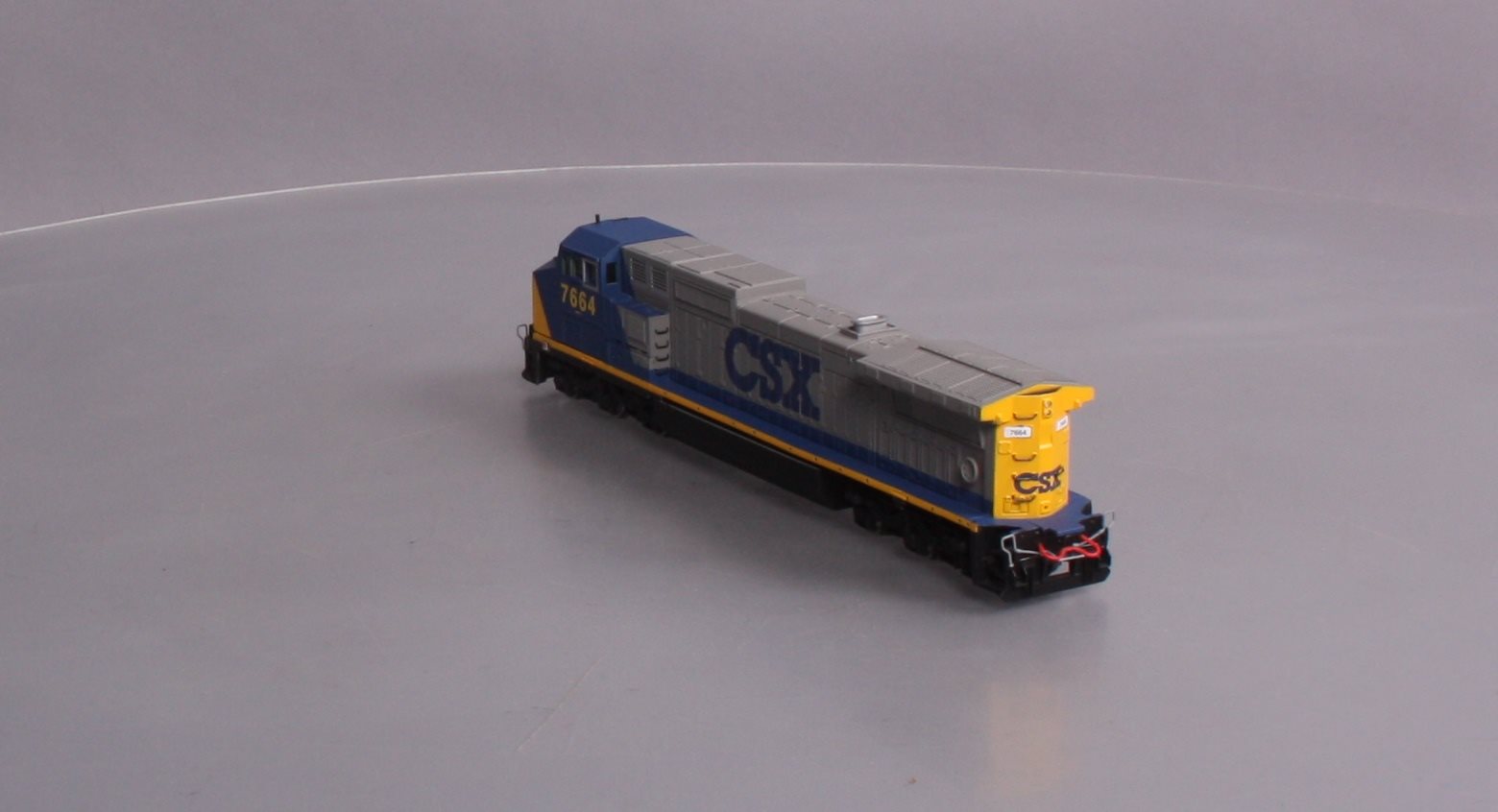 Bachmann 86012 HO CSX GE Dash 8-40CW Diesel Locomotive #7664
