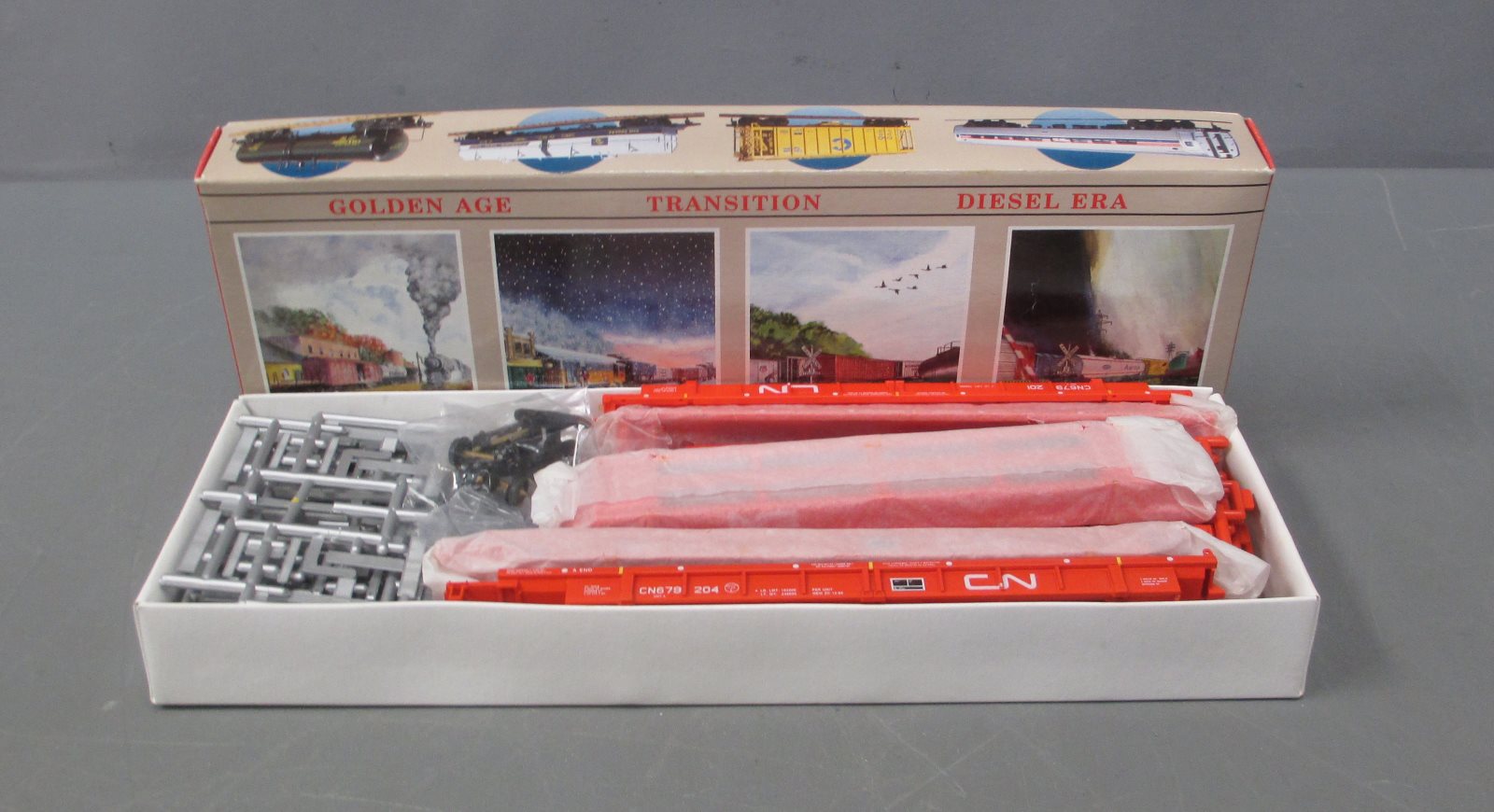 Walthers 932-3976 HO CN 305' Thrall 5-Unit Articulated Double Stack Car Kit