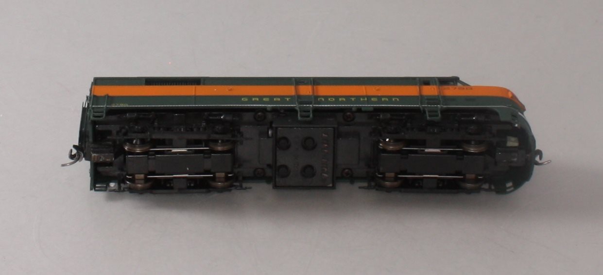 Proto 2000 8360 HO Scale Great Northern FA2 Diesel Locomotive #279A