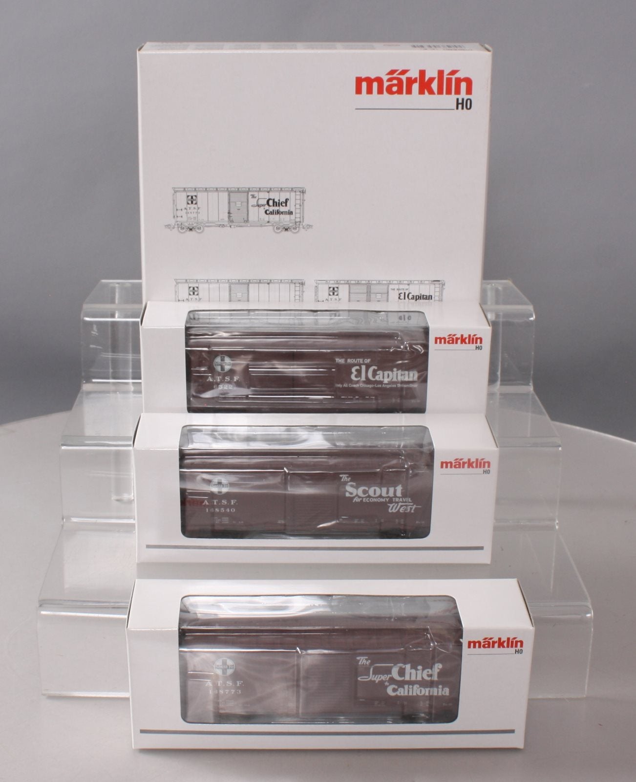 Marklin 45651 HO Scale Santa Fe 40' Boxcar Set NIB