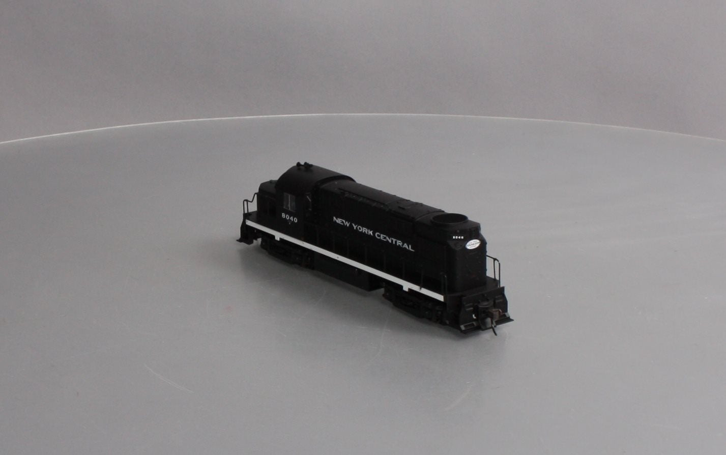 Atlas 8387 HO New York Central RS-32 Diesel Locomotive #8040