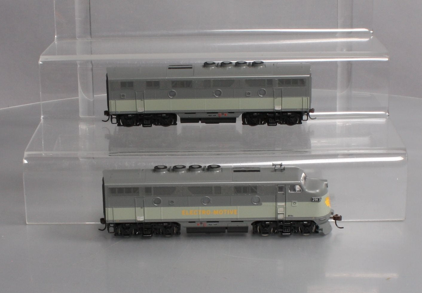 Athearn G2622 HO Scale EMD Demo F-3A/F-3B Diesel Locomotive Set LN/Box