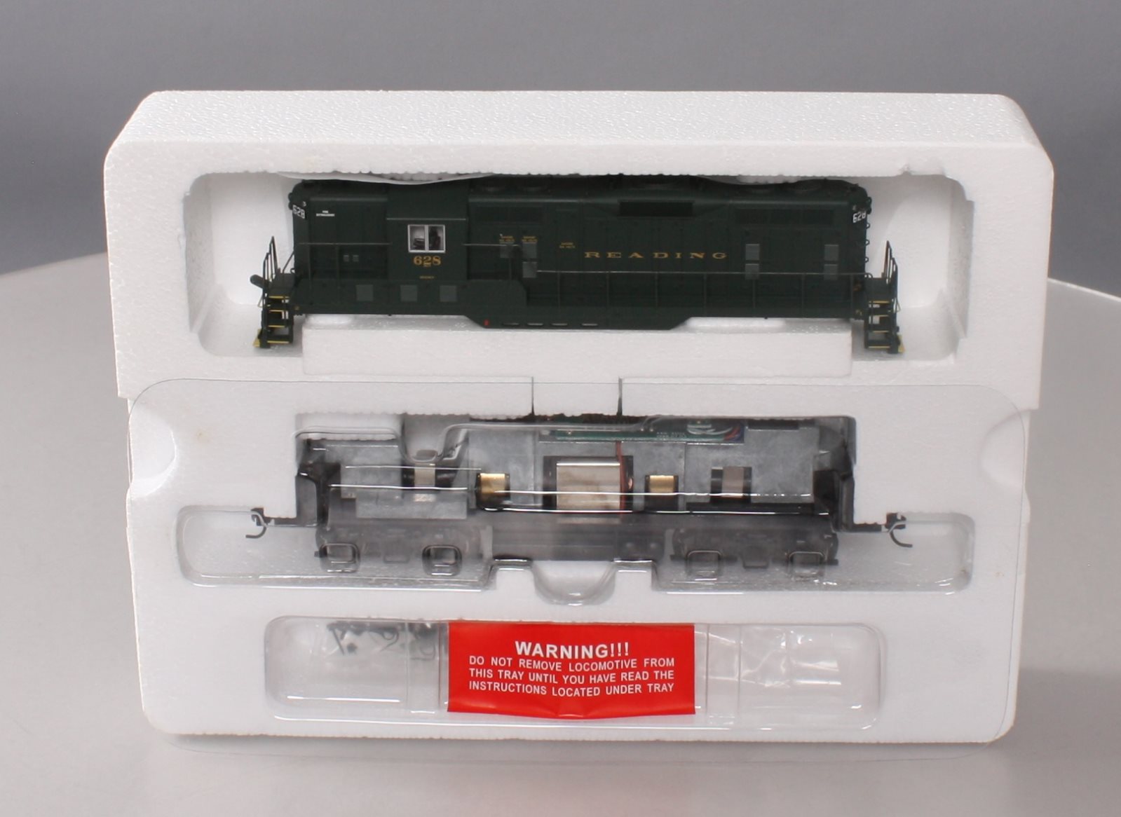 Proto 2000 23009 HO Reading GP7 Phase II Diesel Locomotive #628 NIB