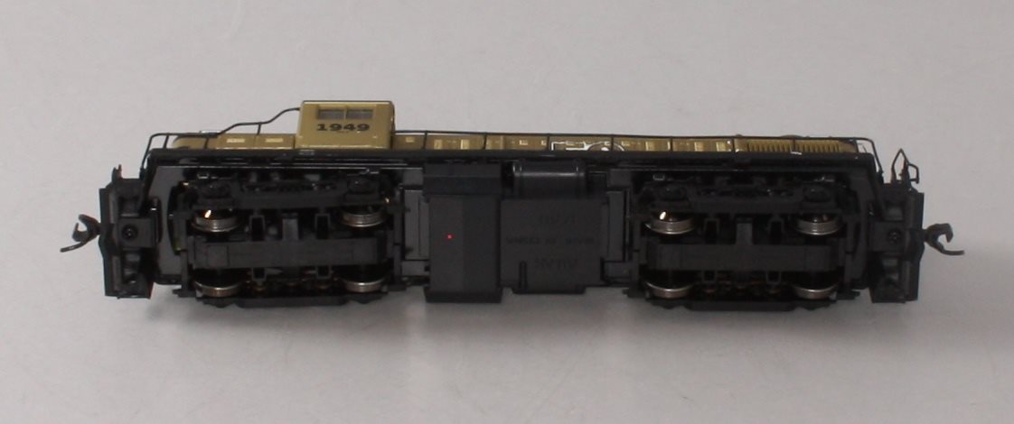 Atlas 8466 HO Scale 50th Anniversary Edition Alco RS-3 Diesel Locomotive #1949 LN/Box