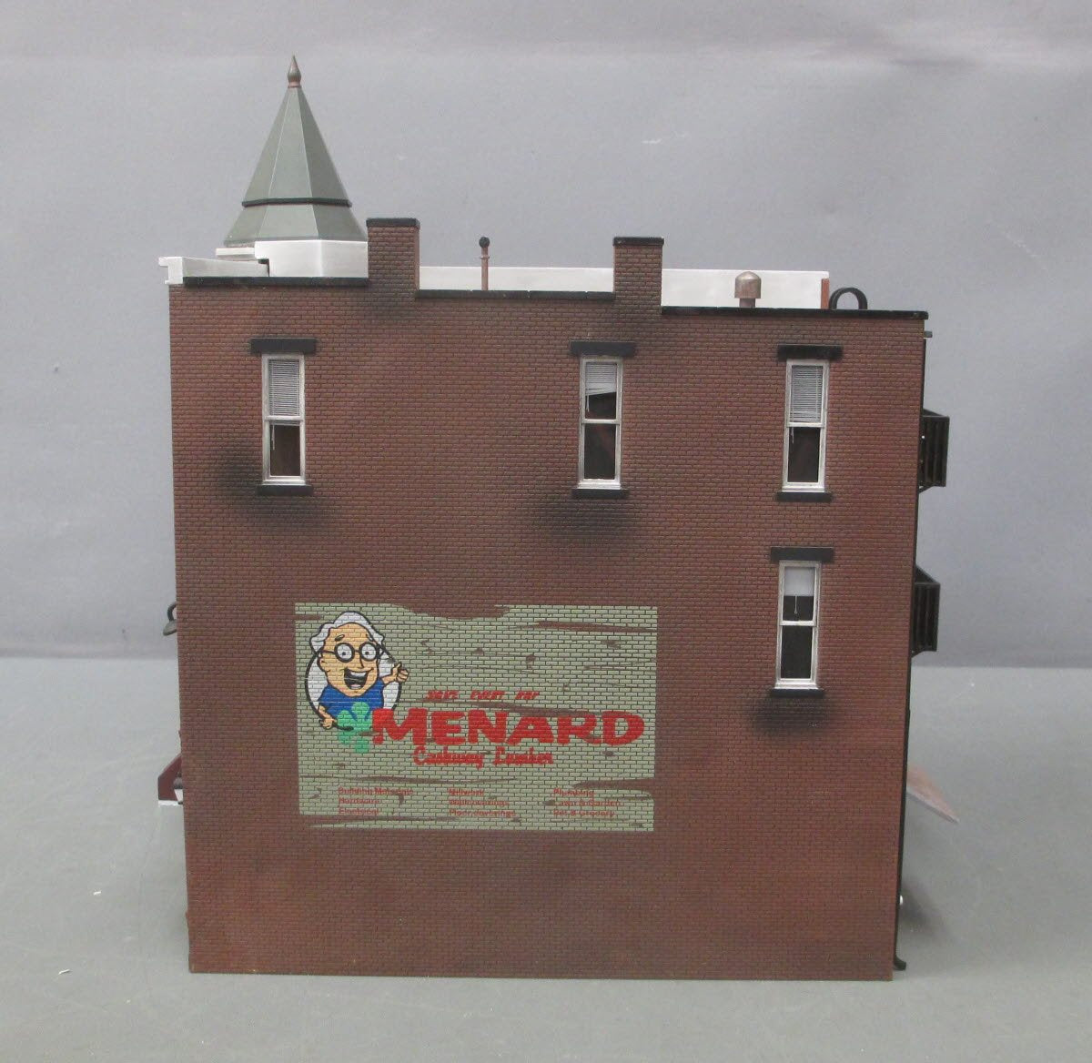 Menards BR5827 O Scale Menards Mercantile MT/Box