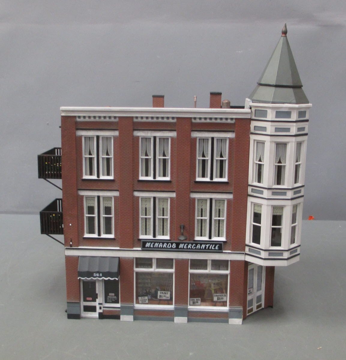 Menards BR5827 O Scale Menards Mercantile MT/Box