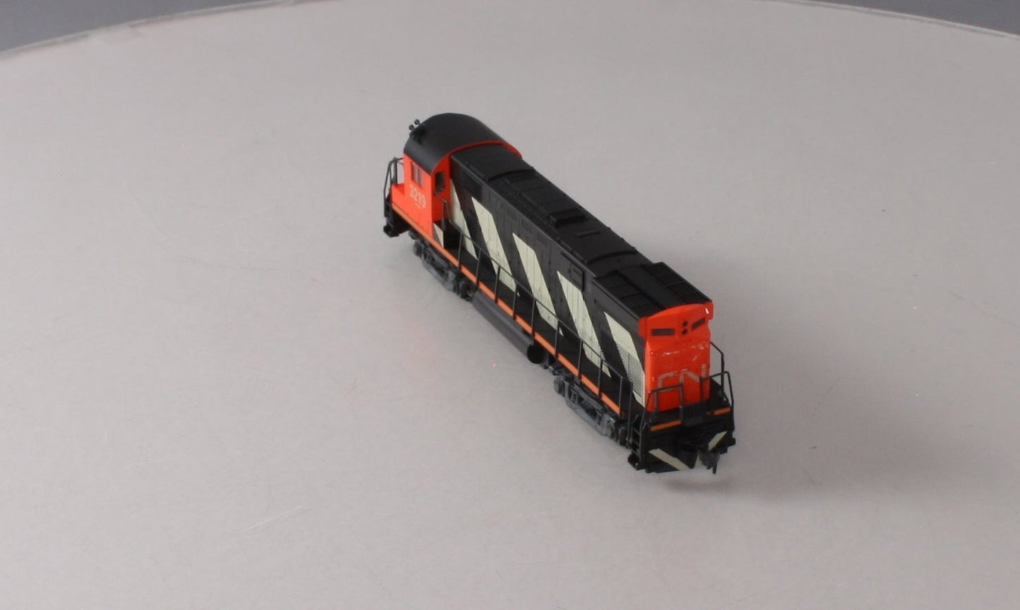 Atlas 8052 HO C424 Phase 2 Loco Canadian National #3219 LN/Box