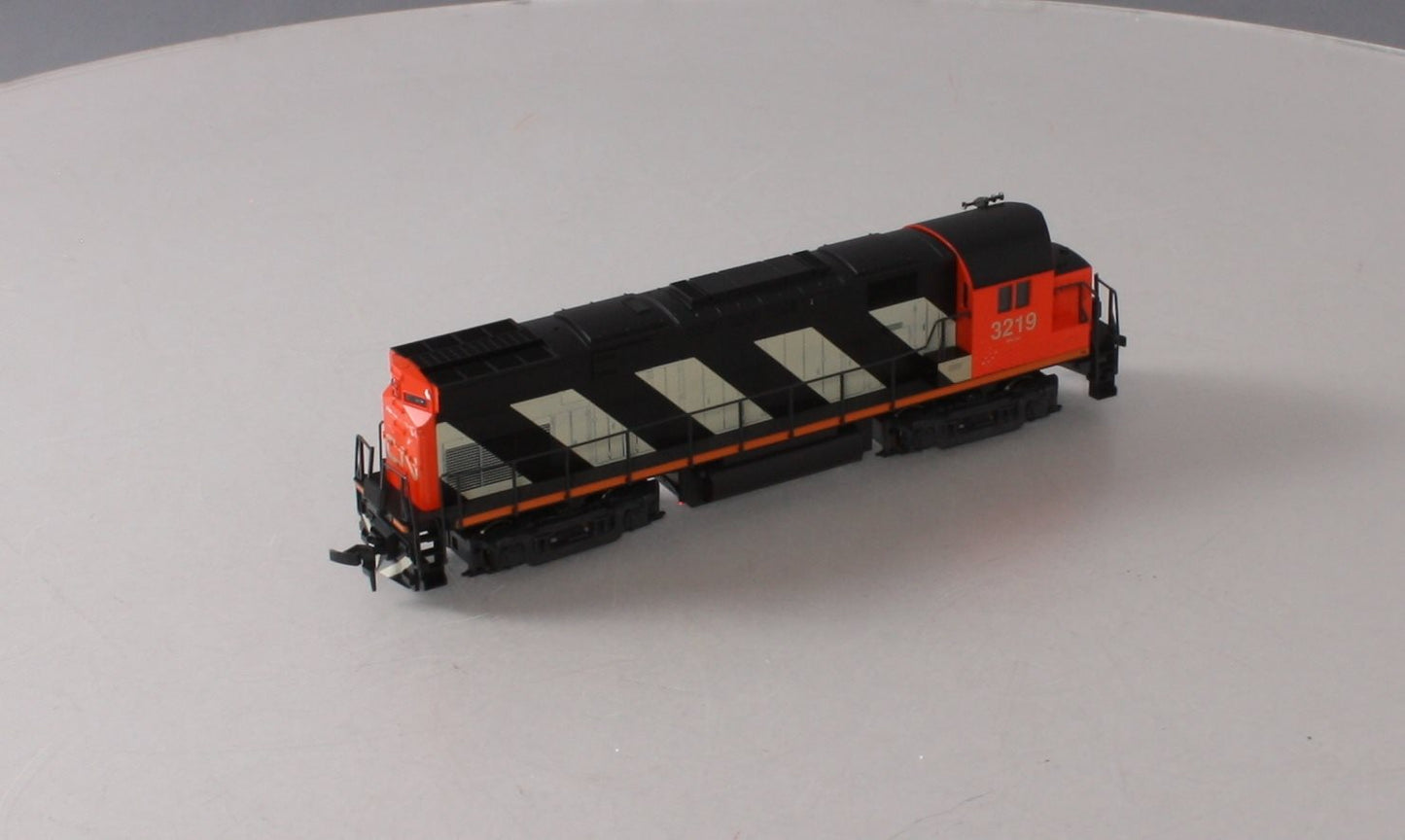 Atlas 8052 HO C424 Phase 2 Loco Canadian National #3219 LN/Box