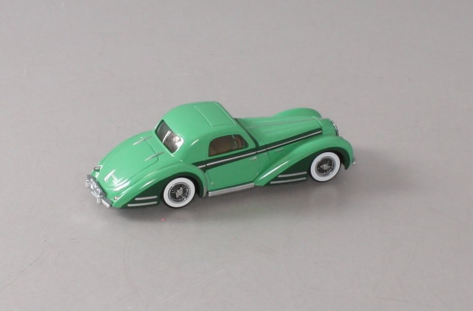 Matchbox DY104/SA-M 1:43 Scale Diecast 1946 Delahaye Type-145