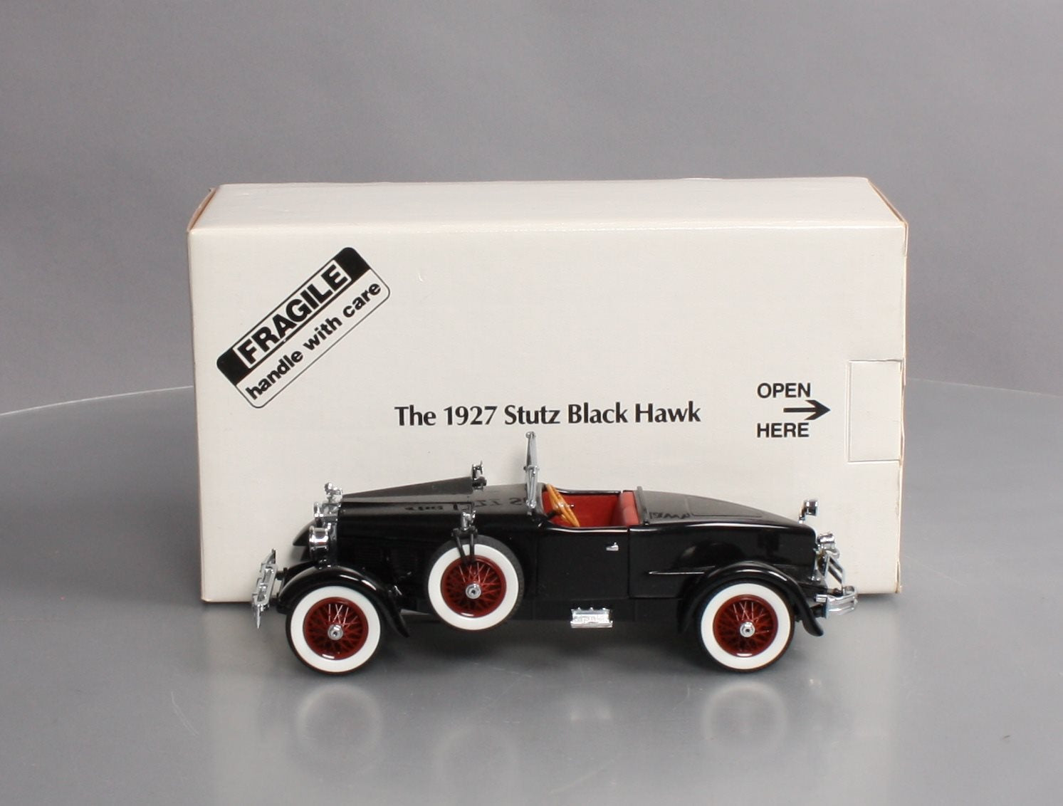 Danbury Mint 1927 1:24 Diecast 1927 Stutz Black Hawk Speedster NIB
