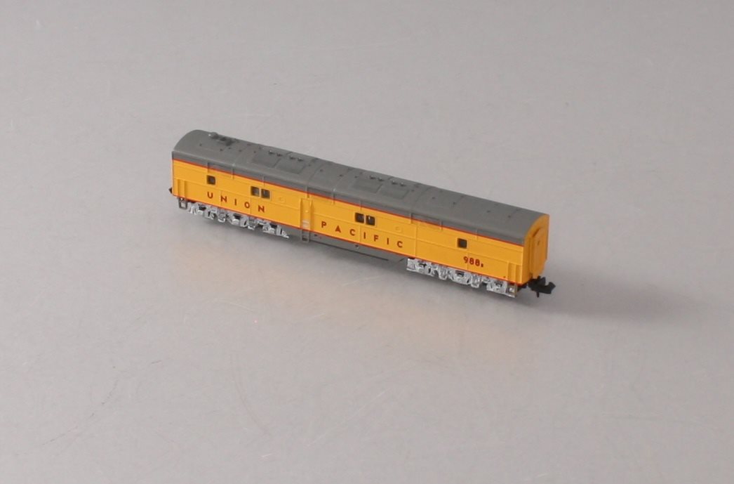 Life Like 7022 N Scale Union Pacific E7 Unpowered B Unit Diesel Locomotive #988B LN/Box