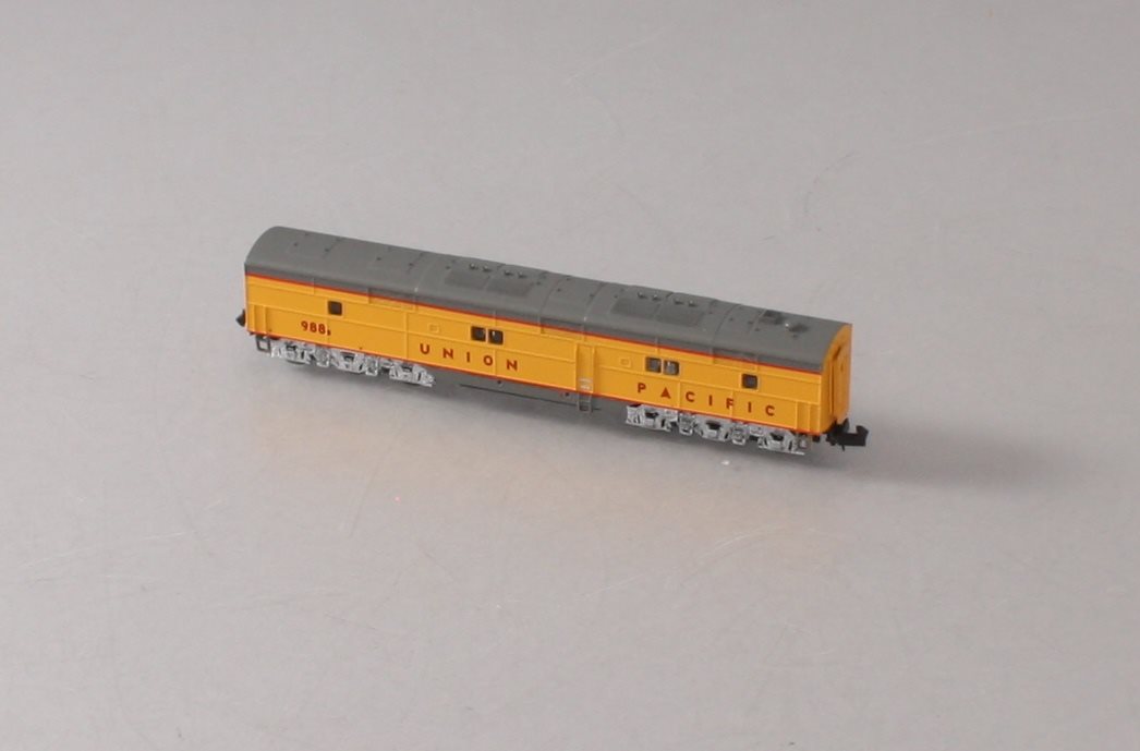 Life Like 7022 N Scale Union Pacific E7 Unpowered B Unit Diesel Locomotive #988B LN/Box
