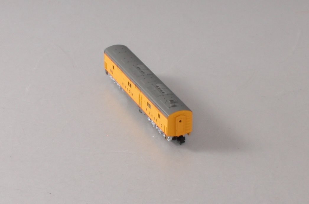 Life Like 7022 N Scale Union Pacific E7 Unpowered B Unit Diesel Locomotive #988B LN/Box