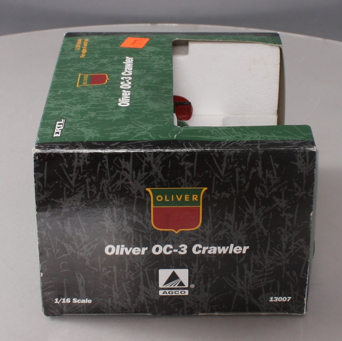 Ertl 13007 1:16 Scale Die Cast Oliver OC-3 Crawler NIB