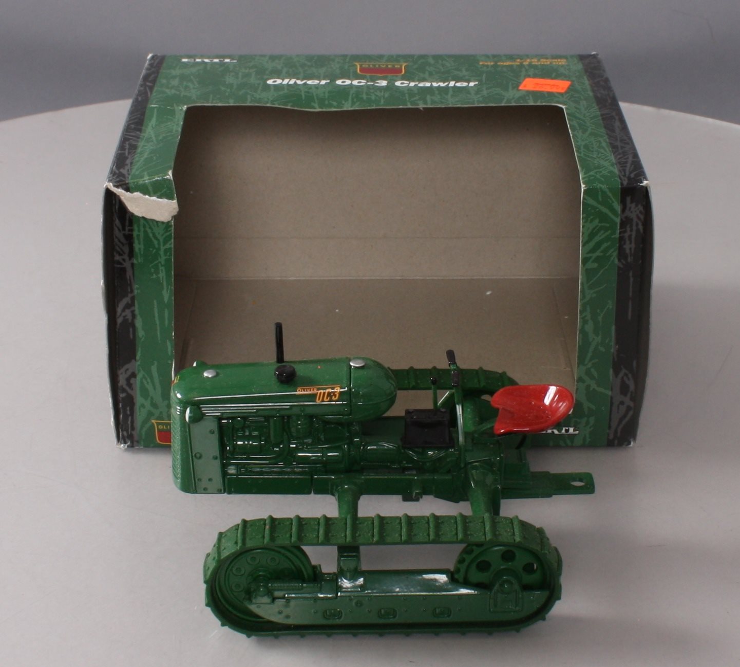 Ertl 13007 1:16 Scale Die Cast Oliver OC-3 Crawler NIB