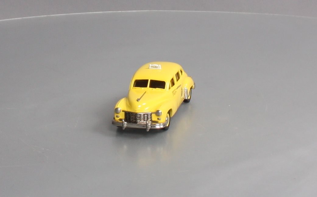 Brooklin Models BRK89A 1:43 Diecast 1949 Checker New York Cab - Yellow