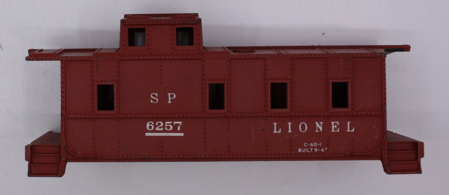 Lionel 6257-1 SP Caboose with Damage