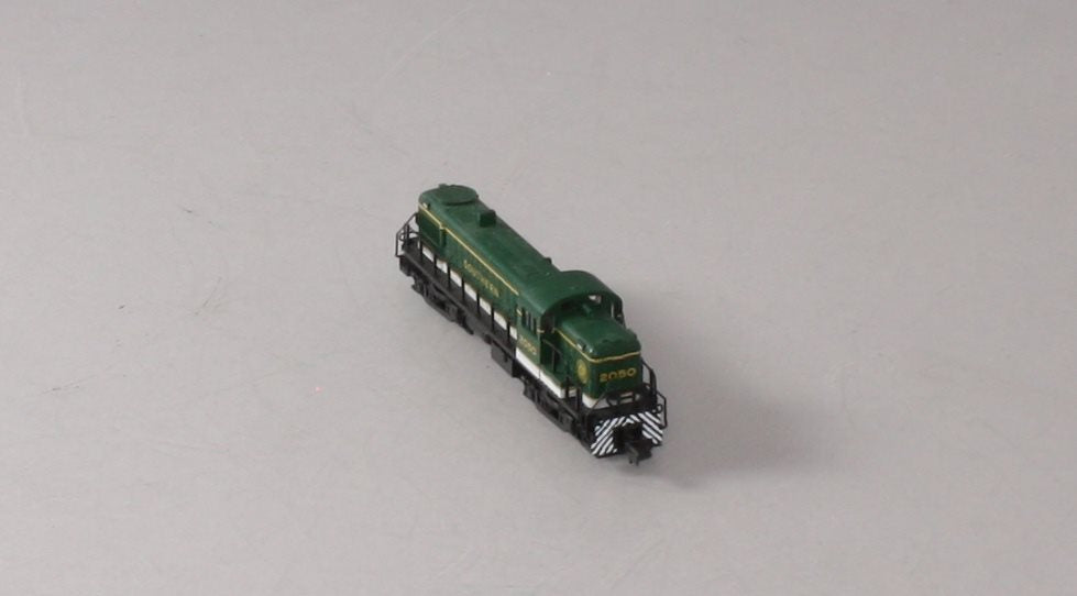 Atlas 42026 N Scale Southern RS-3 Diesel Locomotive #2050