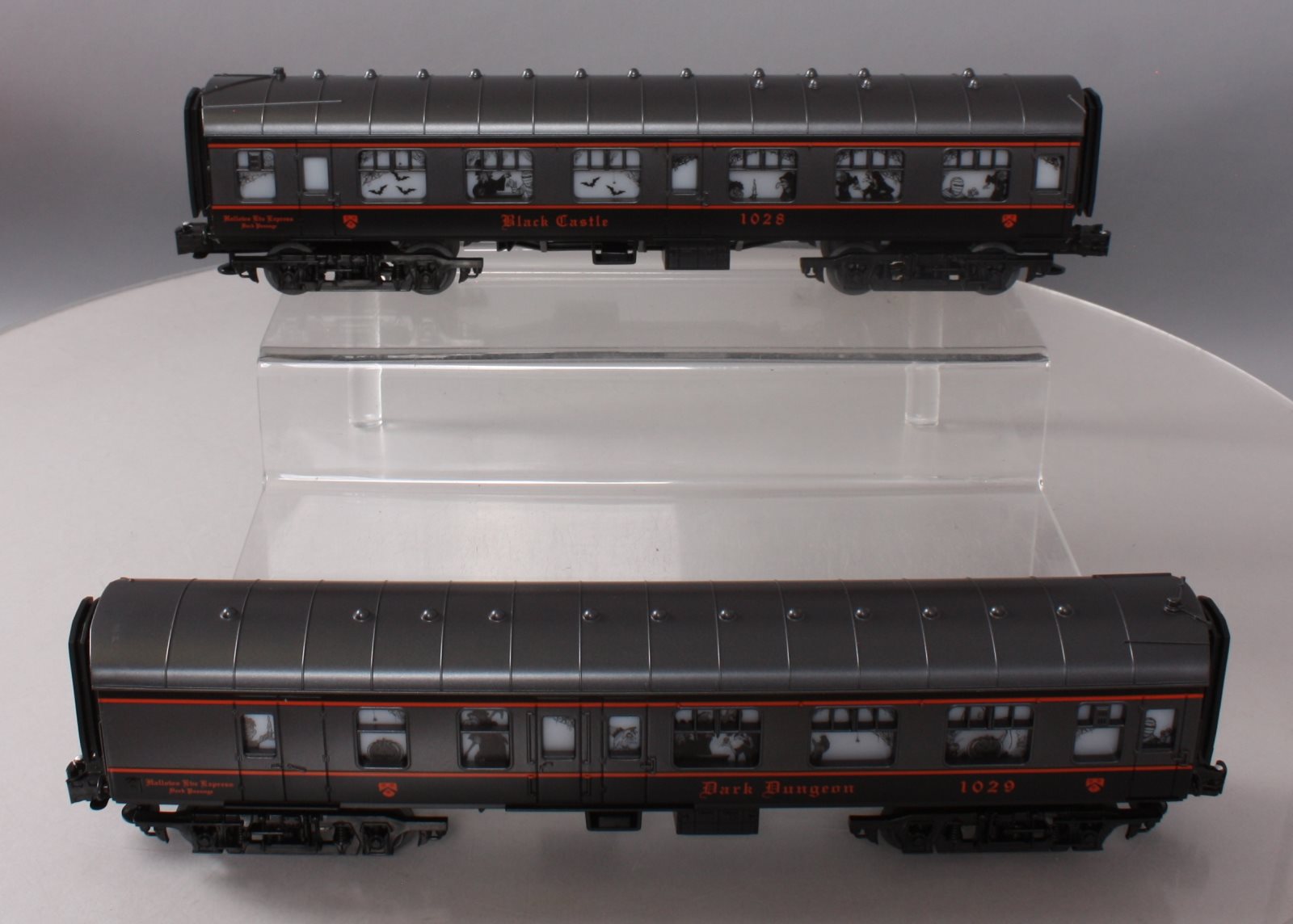 Lionel 6-35256 O Gauge Hallow's Eve Express Passenger Car (Set of 2) LN/Box