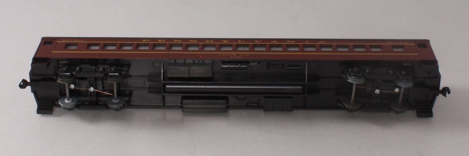 American Models S Pennsylvania 70' Heavyweight Passenger Coach Car #1242 EX/Box