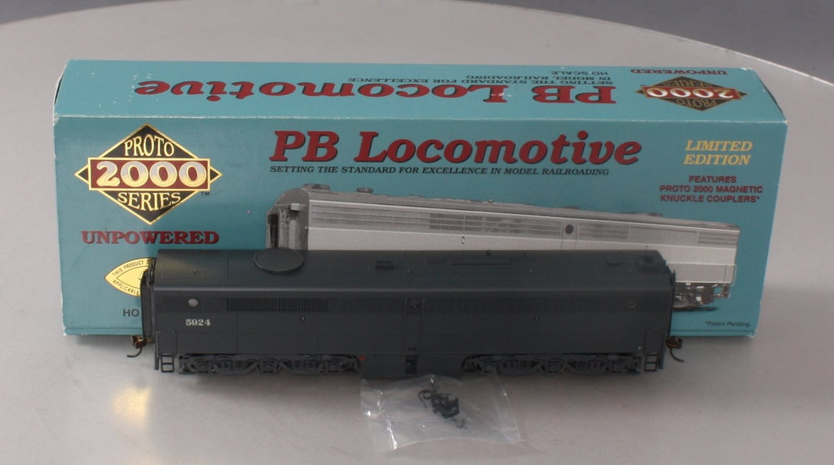 Proto 2000 21624 HO Southern Pacific Non-Powered B-Unit w/ Dynamic Brakes #5924 LN/Box