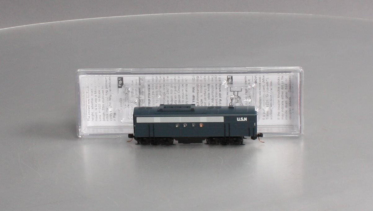 Micro-Trains 98702551 N US Navy FT Powered B Unit Diesel Locomotive w/ DCC LN/Box