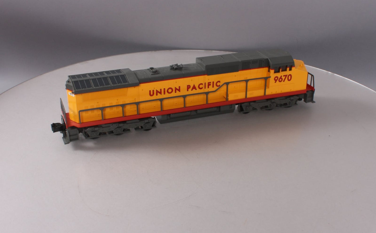 Williams DA9-05 O Gauge Union Pacific Dash 9 Powered Diesel Locomotive #9670 EX/Box