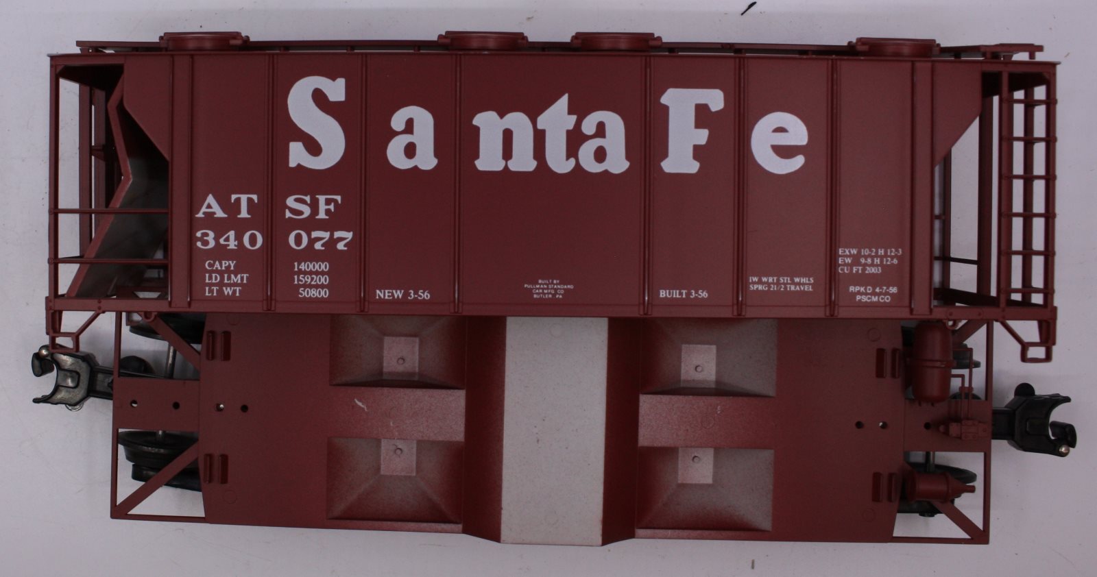 Weaver 3028 Santa Fe Ultra Line PS2 - 34' Covered Hopper Hi-Rail #34077