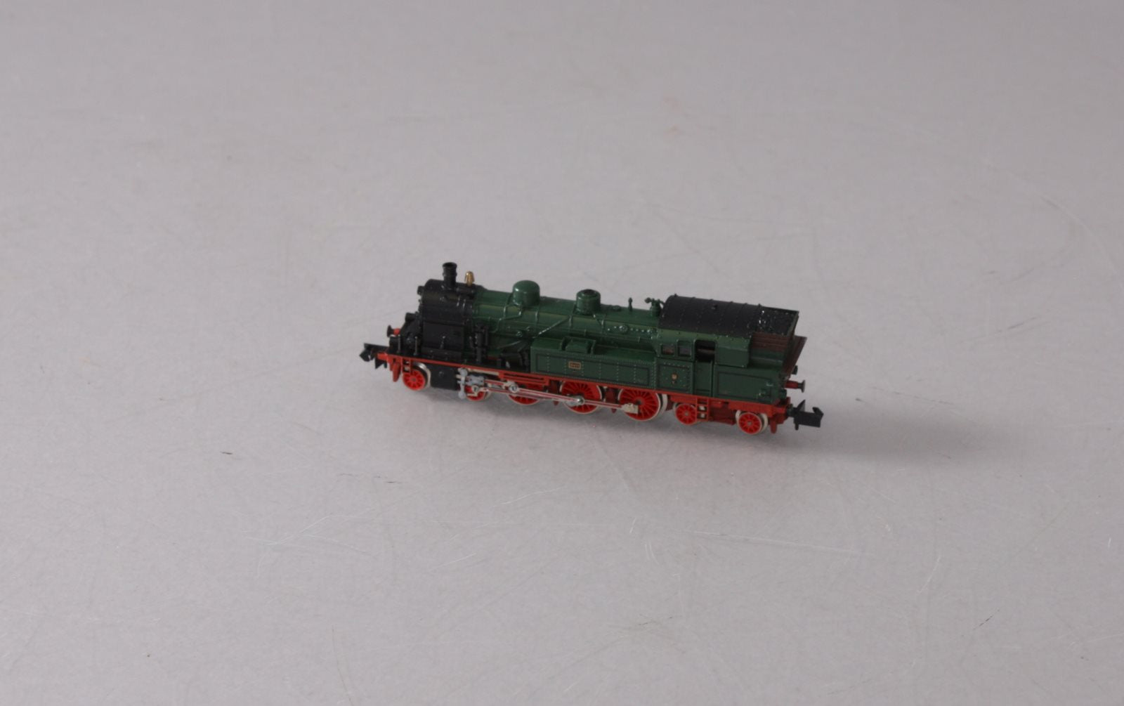 Arnold 2273 N Scale KPEV 4-6-4 Steam Locomotive with Tender LN/Box