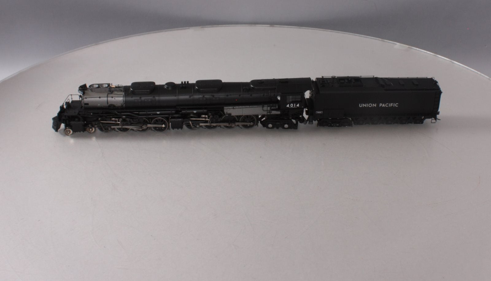 Athearn G97213 HO Union Pacific 4-8-8-4 Big Boy with DCC & Sound Oil Tendr 4014 LN/Box